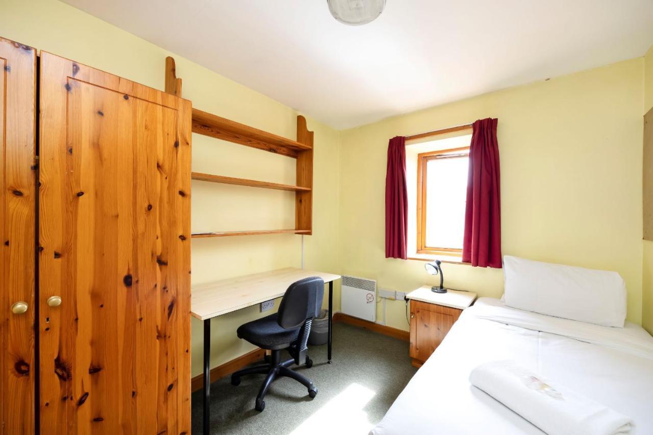 Comfortable Rooms At Crescent Hall, Oxford - Sk Оксфорд Екстер'єр фото